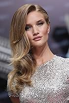 Rosie Huntington-Whiteley at an event for Transformers: Vùng Tối Của Mặt Trăng (2011)