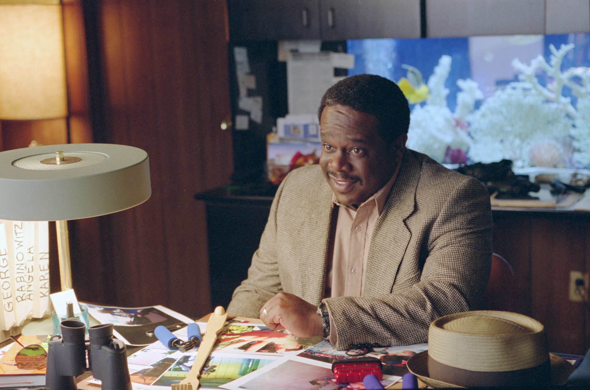 Cedric The Entertainer in Hợp Đồng Hôn Nhân (2003)