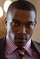 Ashley Walters in Những Kẻ Láu Cá (2004)