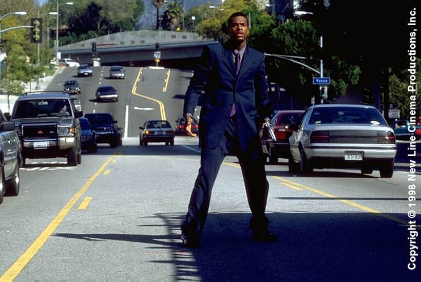 Chris Tucker as Detective Carter