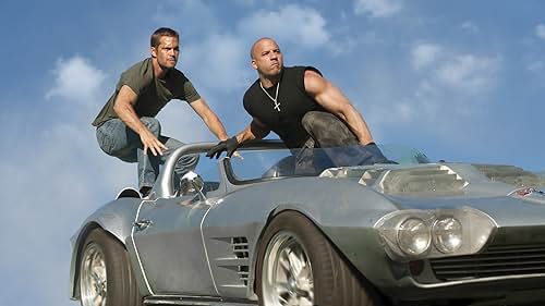 Vin Diesel and Paul Walker in Quá Nhanh Quá Nguy Hiểm 5 (2011)