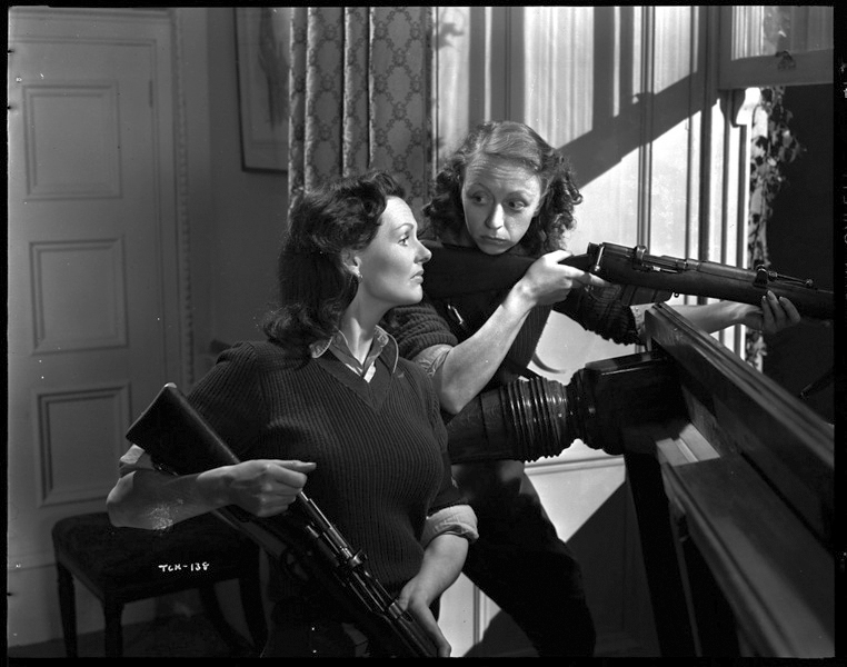 Elizabeth Allan and Thora Hird in Went the Day Well? (1942)