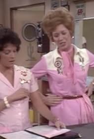 Polly Holliday and Linda Lavin in Alice (1976)