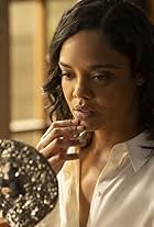 Tessa Thompson in Thế Giới Viễn Tây (2016)