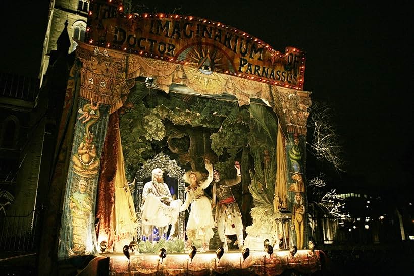 Christopher Plummer, Andrew Garfield, and Lily Cole in Đánh Cược Với Quỷ (2009)