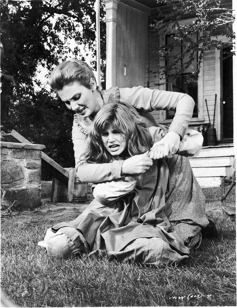 Patty Duke and Inga Swenson in The Miracle Worker (1962)