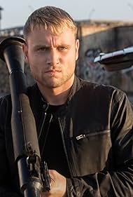 Max Riemelt in 8 Siêu Giác Quan (2015)