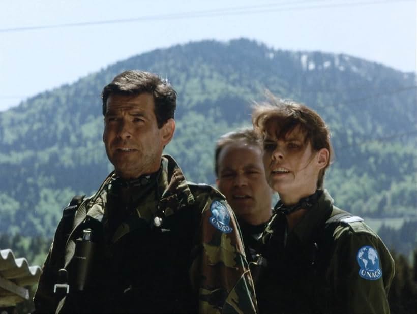 Pierce Brosnan and Alexandra Paul in Death Train (1993)