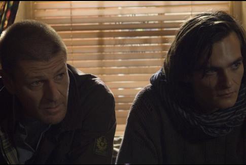 Sean Bean and Rupert Friend in Ngoài Vòng Pháp Luật (2007)