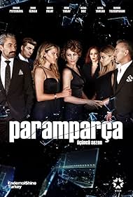 Erkan Petekkaya, Baris Falay, Ebru Özkan, Leyla Tanlar, and Burak Tozkoparan in Paramparça (2014)