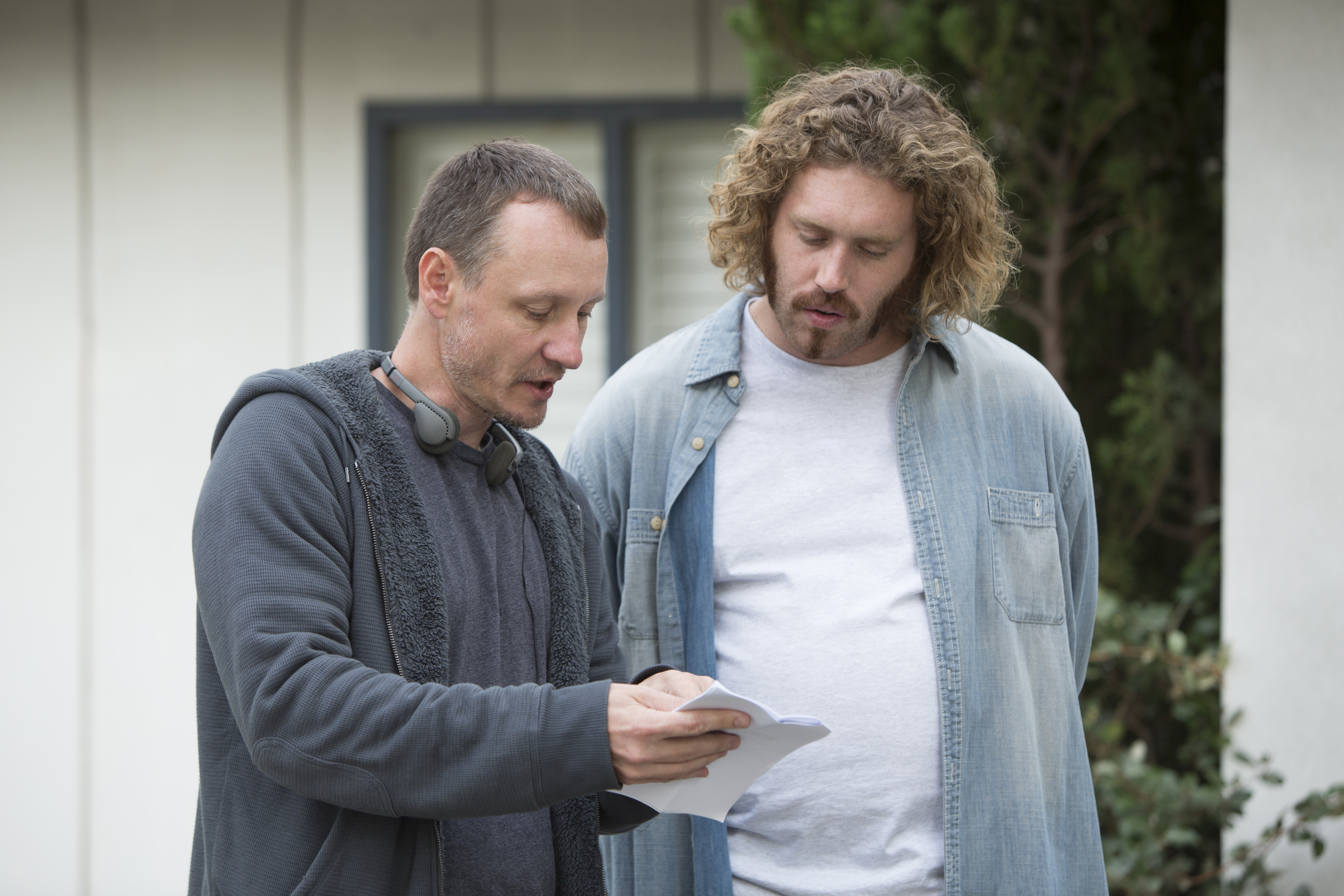 Alec Berg and T.J. Miller in Thung Lũng Silicon (2014)