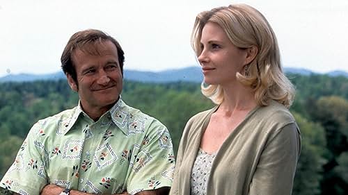 Robin Williams and Monica Potter in Patch Adams (1998)