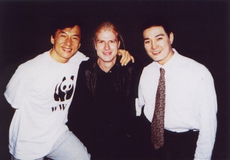 Jackie Chan, Thorsten Nickel and Ken Lo on break during the filming of "Thunderbolt".