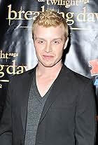 Noel Fisher at an event for Chạng Vạng: Hừng Đông - Phần 2 (2012)