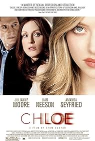 Julianne Moore, Liam Neeson, and Amanda Seyfried in Dục Vọng Thầm Kín (2009)