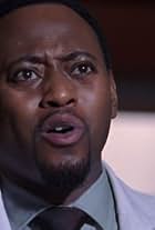 Omar Epps in Bác Sĩ House (2004)