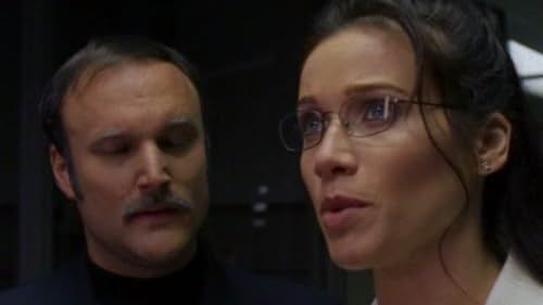 Monica Louwerens and Ron Roggé in Power Rangers Lightspeed Rescue (2000)