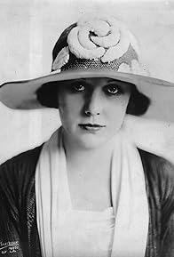 Primary photo for Edna Purviance