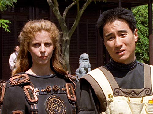 Heather Mitchell and Anthony Brandon Wong in Spellbinder: Vùng Đất của Thủ Lĩnh Rồng (1997)