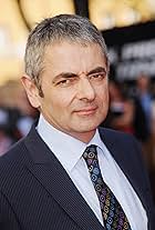 Rowan Atkinson at an event for Johnny English: Điệp Viên Không Không Thấy Tái Xuất (2011)