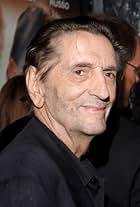 Harry Dean Stanton at an event for Ai Cũng Vì Tiền (2005)