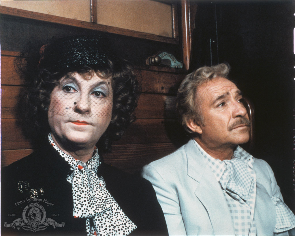 Michel Serrault and Ugo Tognazzi in La cage aux folles II (1980)