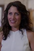 Lisa Edelstein in Girlfriends' Guide to Divorce (2014)