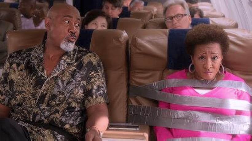 Wanda Sykes and Lamont Thompson in The Upshaws (2021)