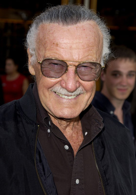 Stan Lee at an event for Người Khổng Lồ Xanh (2003)