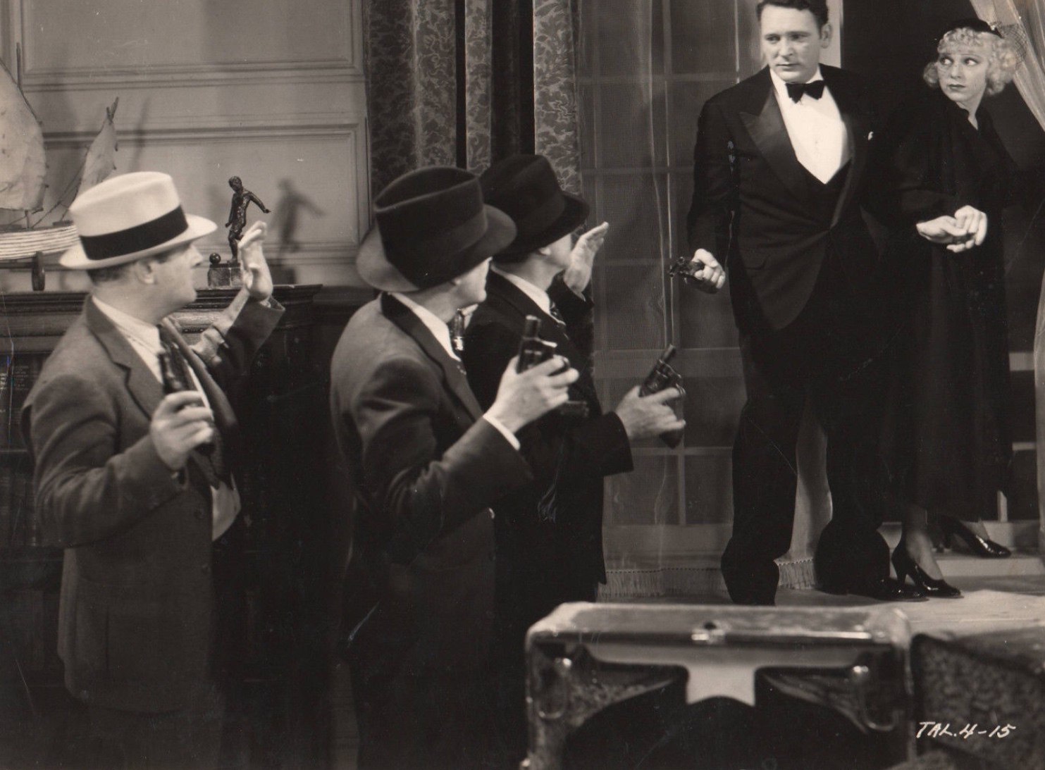 George Chesebro, Richard Talmadge, Robert Walker, and Thelma White in Never Too Late (1935)