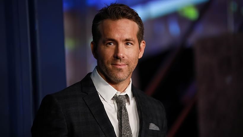 Ryan Reynolds at an event for 6 Underground - Đại Chiến Thế Giới Ngầm (2019)