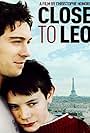 Tout contre Léo (2002)