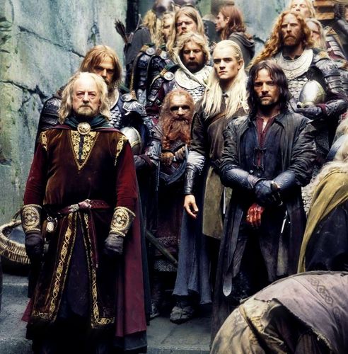 Viggo Mortensen, Orlando Bloom, Bernard Hill, Bruce Hopkins, and John Rhys-Davies in Chúa Tể Của Những Chiếc Nhẫn: Hai Tòa Tháp (2002)