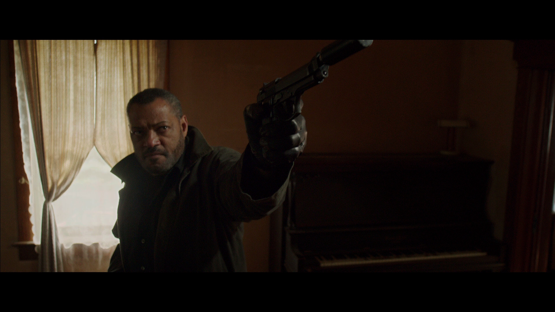 Laurence Fishburne in Standoff (2016)