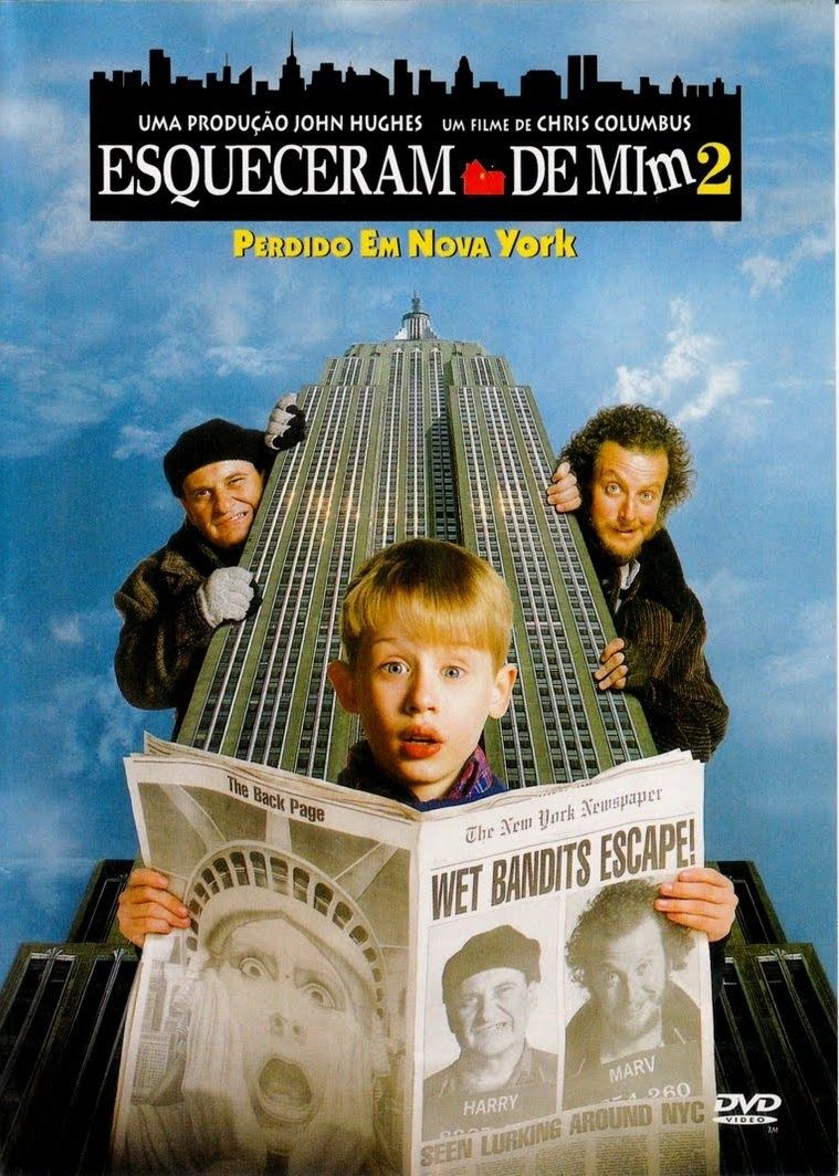 Macaulay Culkin, Joe Pesci, and Daniel Stern in Ở Nhà Một Mình 2: Lạc Ở New York (1992)