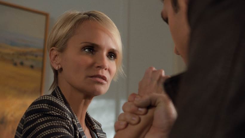 Kristin Chenoweth and Ryan Guzman in Anh Chàng Hàng Xóm (2015)