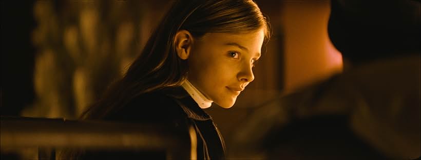 Chloë Grace Moretz in Cô Bạn Bí Ẩn (2010)