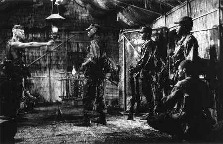 Allen Payne, Roger Floyd, Eddie Griffin, Joe Morton, and Vonte Sweet in The Walking Dead (1995)