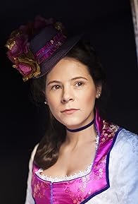 Primary photo for Elaine Cassidy