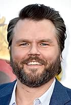 Tyler Labine at an event for Bà Chủ (2016)