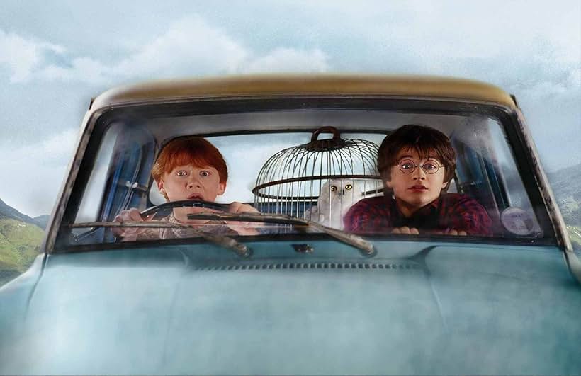 Rupert Grint and Daniel Radcliffe in Harry Potter và Phòng Chứa Bí Mật (2002)