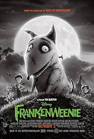 Catherine O'Hara, Charlie Tahan, and Atticus Shaffer in Chó Ma Frankenweenie (2012)