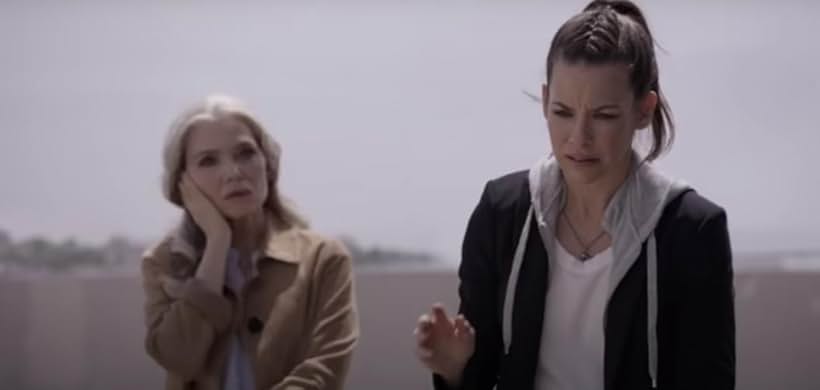 Michelle Pfeiffer and Evangeline Lilly in Người Kiến & Chiến Binh Ong (2018)