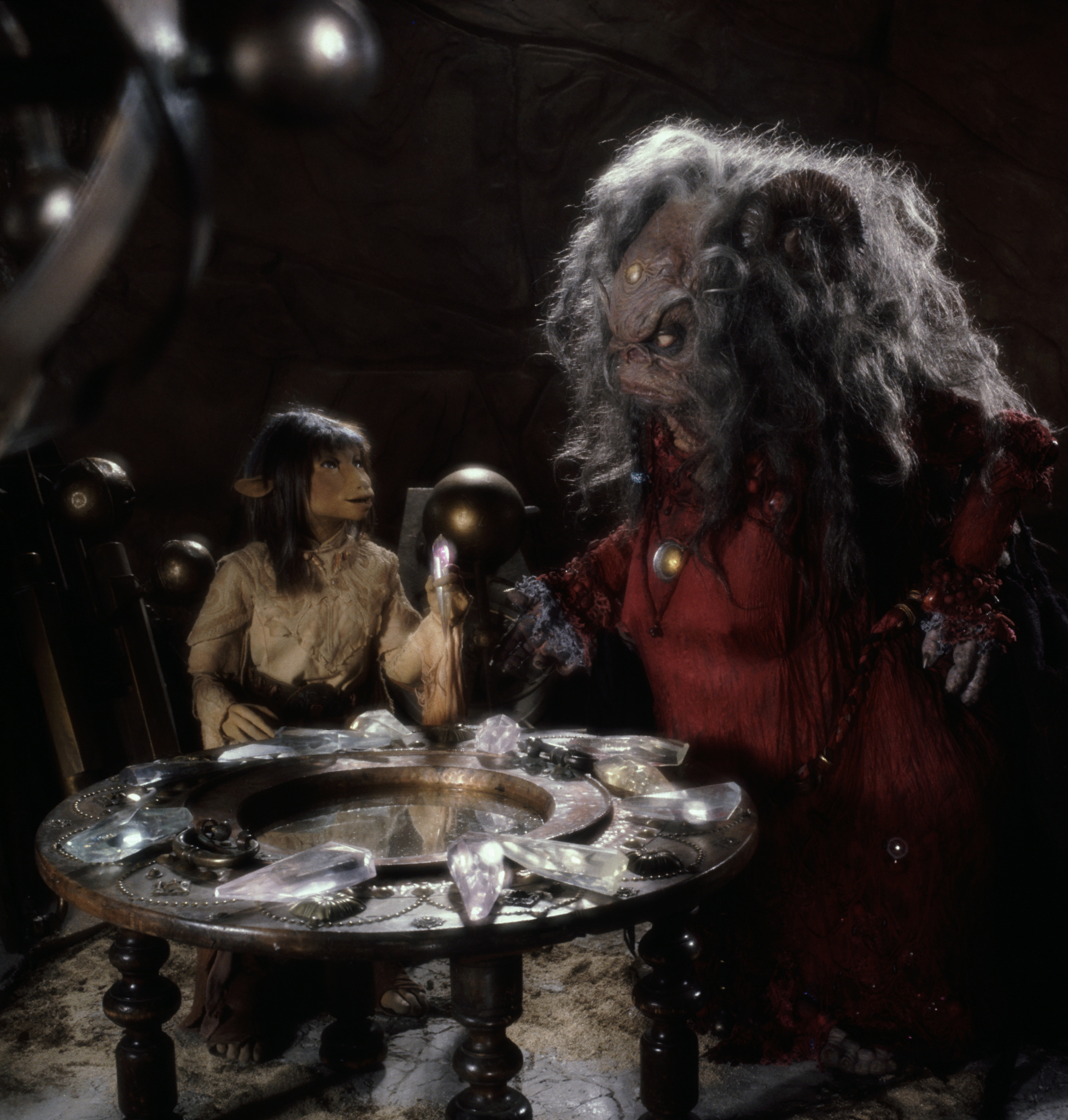 Frank Oz, Jim Henson, Stephen Garlick, and Billie Whitelaw in The Dark Crystal (1982)