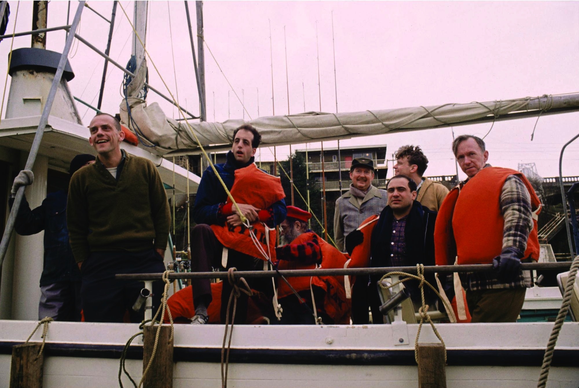 Danny DeVito, Brad Dourif, Christopher Lloyd, Vincent Schiavelli, William Duell, and William Redfield in Bay Trên Tổ Chim Cúc Cu (1975)