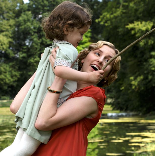 Laura Carmichael in Tu Viện Downton (2010)