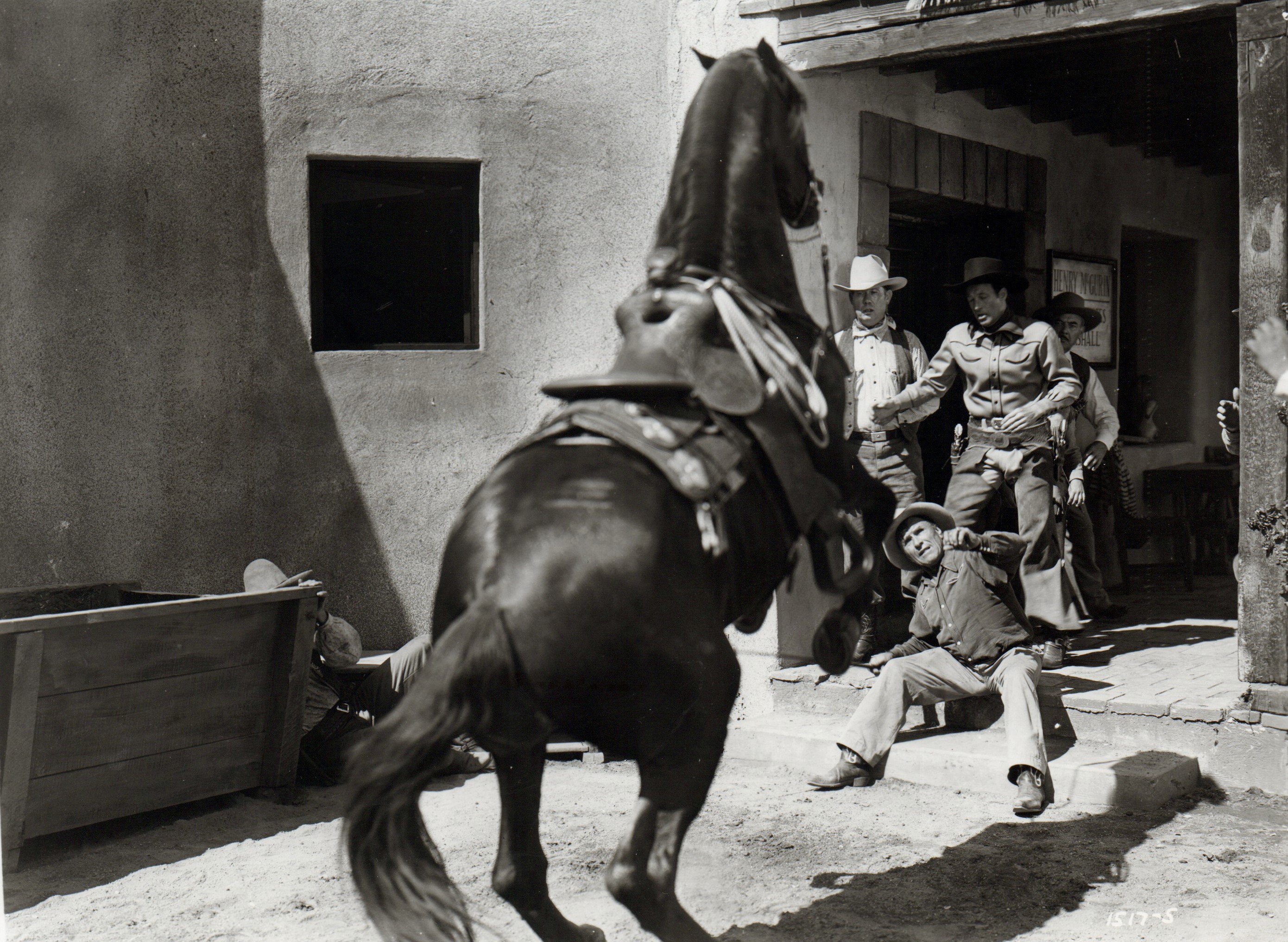 Roy Barcroft, Tommy Coats, Bill Elliott, and Thunder in Sun Valley Cyclone (1946)