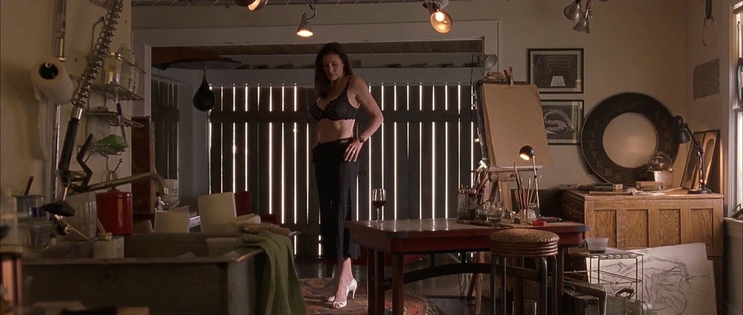 Mimi Rogers in The Door in the Floor (2004)