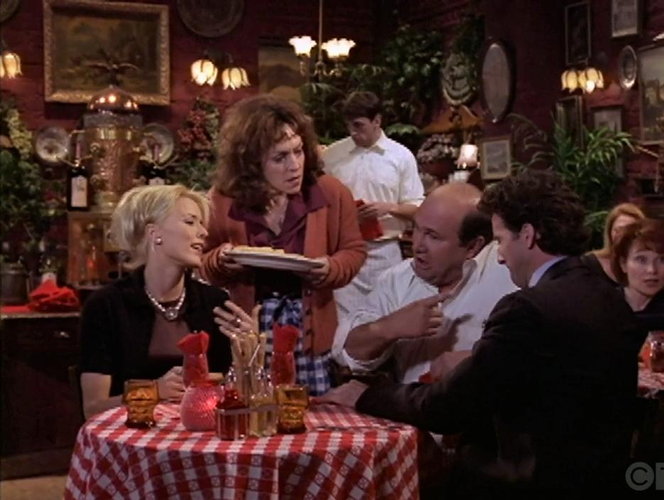 Téa Leoni, Robert Costanzo, June Gable, and Scott LaRose in The Naked Truth (1995)