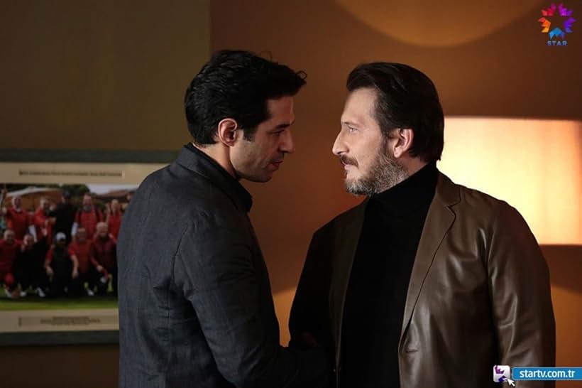 Osman Sonant and Mert Firat in Ufak Tefek Cinayetler (2017)